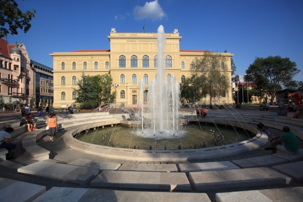 Dugonics tér Szeged