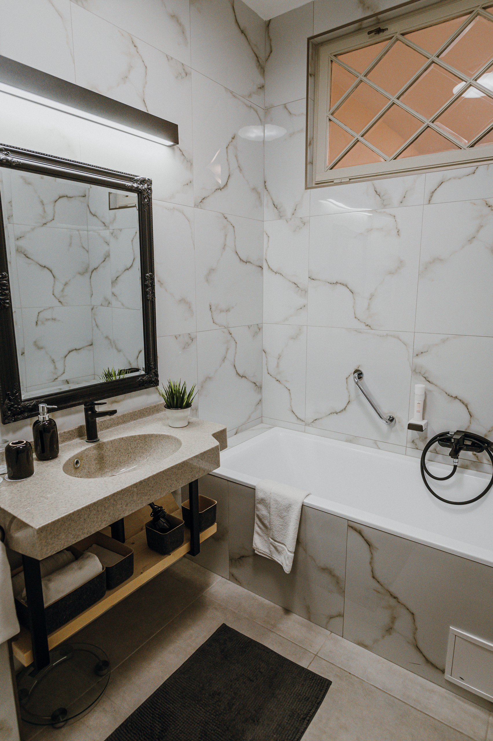 Hotel Piano Szeged - lakosztály fürdőszoba