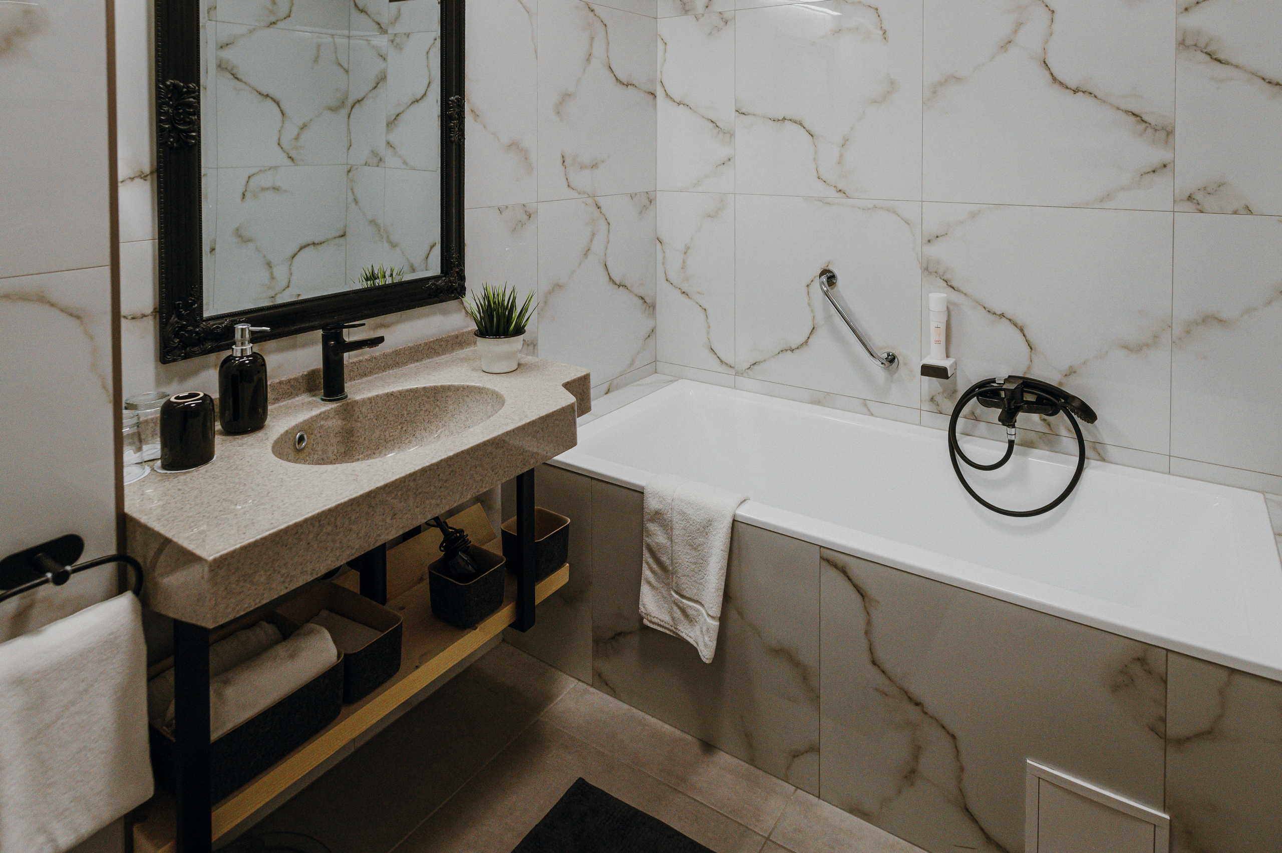 Hotel Piano Szeged - lakosztály fürdőszoba