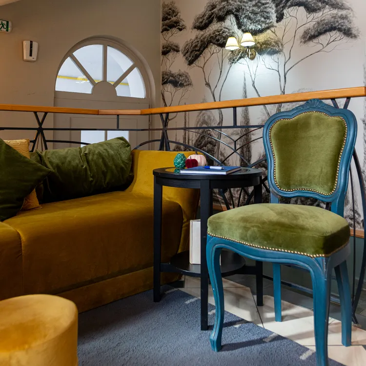 Lobby Hotel Piano Szeged